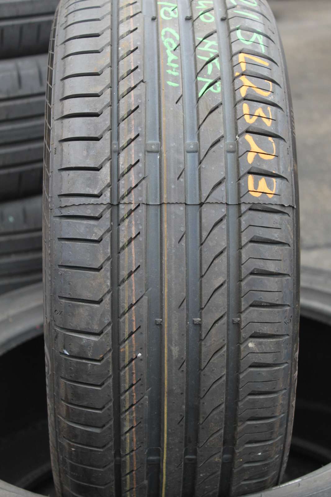 215 40 18 Continental, CSC 5, XL, 89W, x1 Single Tyre 6.9mm (F1_tyres) L2323