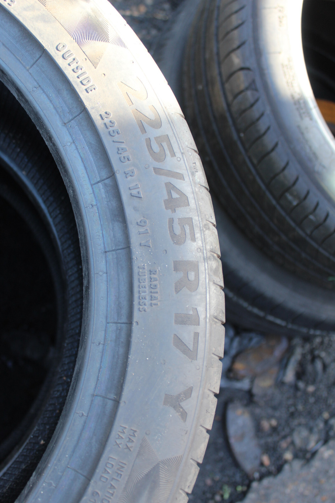 225 45 17 Continental, Premium Contact 6 94V x2 A Pair 6.5mm (F1_tyres) FO L3057