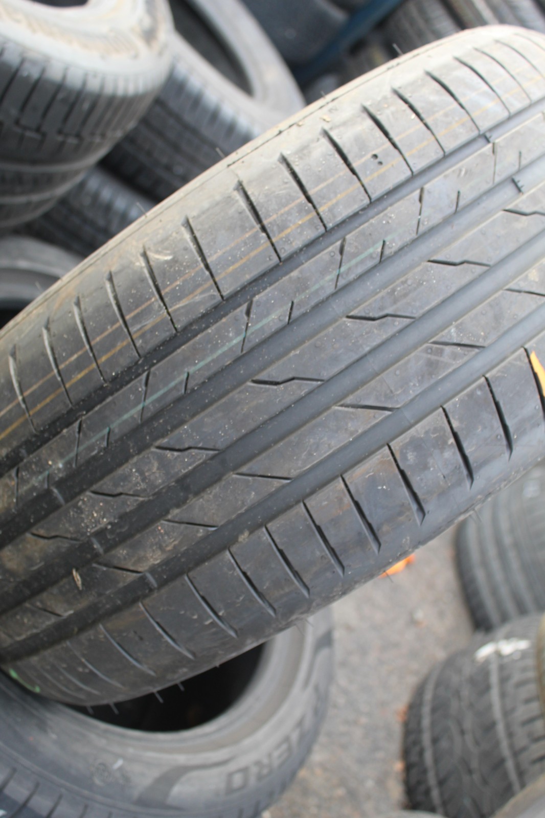 New 235 50 19 Hankook, Ventus Evo SUV, 99V, x1 Single Tyre (F1_tyres) L3869