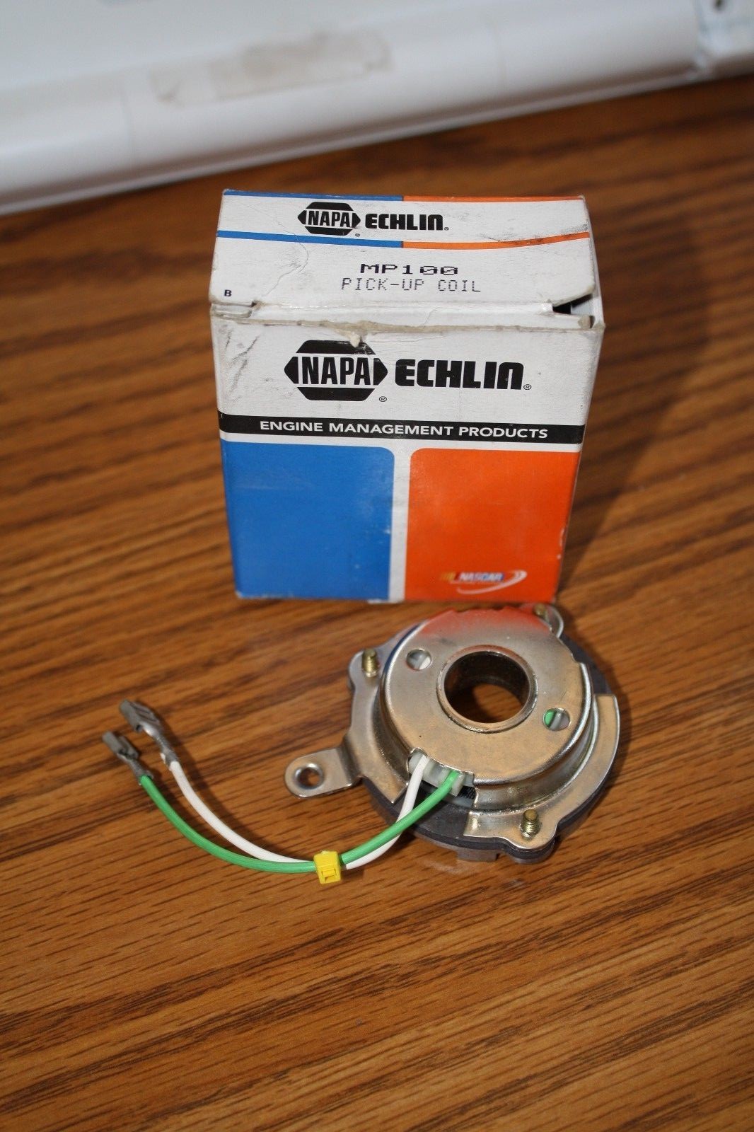 GENUINE NAPA Echlin MP100 Distributor Pick Up Coil Assembly - NEW