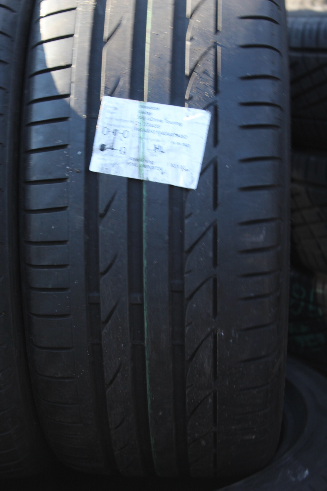 255 40 18 Bridgestone, RunFlat, 95Y, x2 A Pair 6.0mm (F1_tyres) L3024