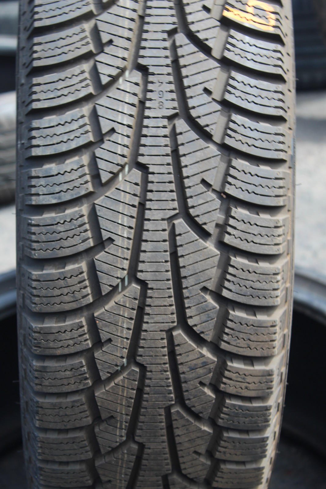 New 215 75 16C Nokian, Winter, WR Cargo, 116/114S x1 Single (F1_tyres) FOD YD119