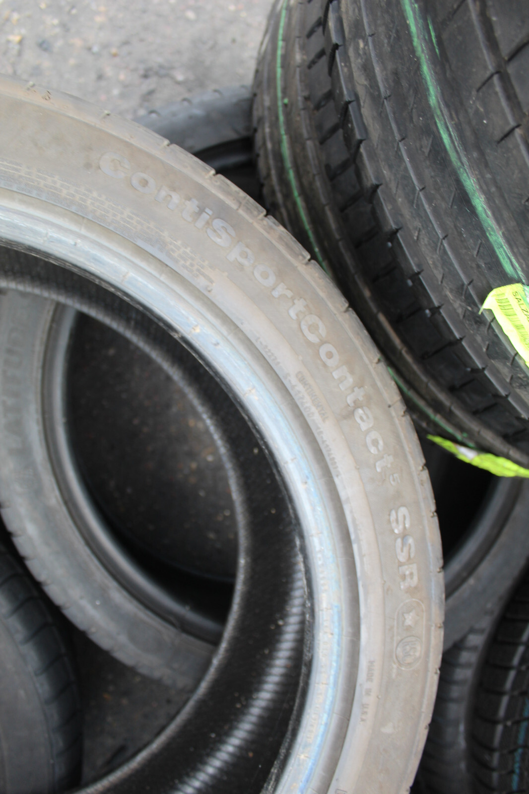 275 40 20 Continental, CSC 5, RunFlat, 106W, x1 Tyre 6.0mm (F1_tyres) L2625
