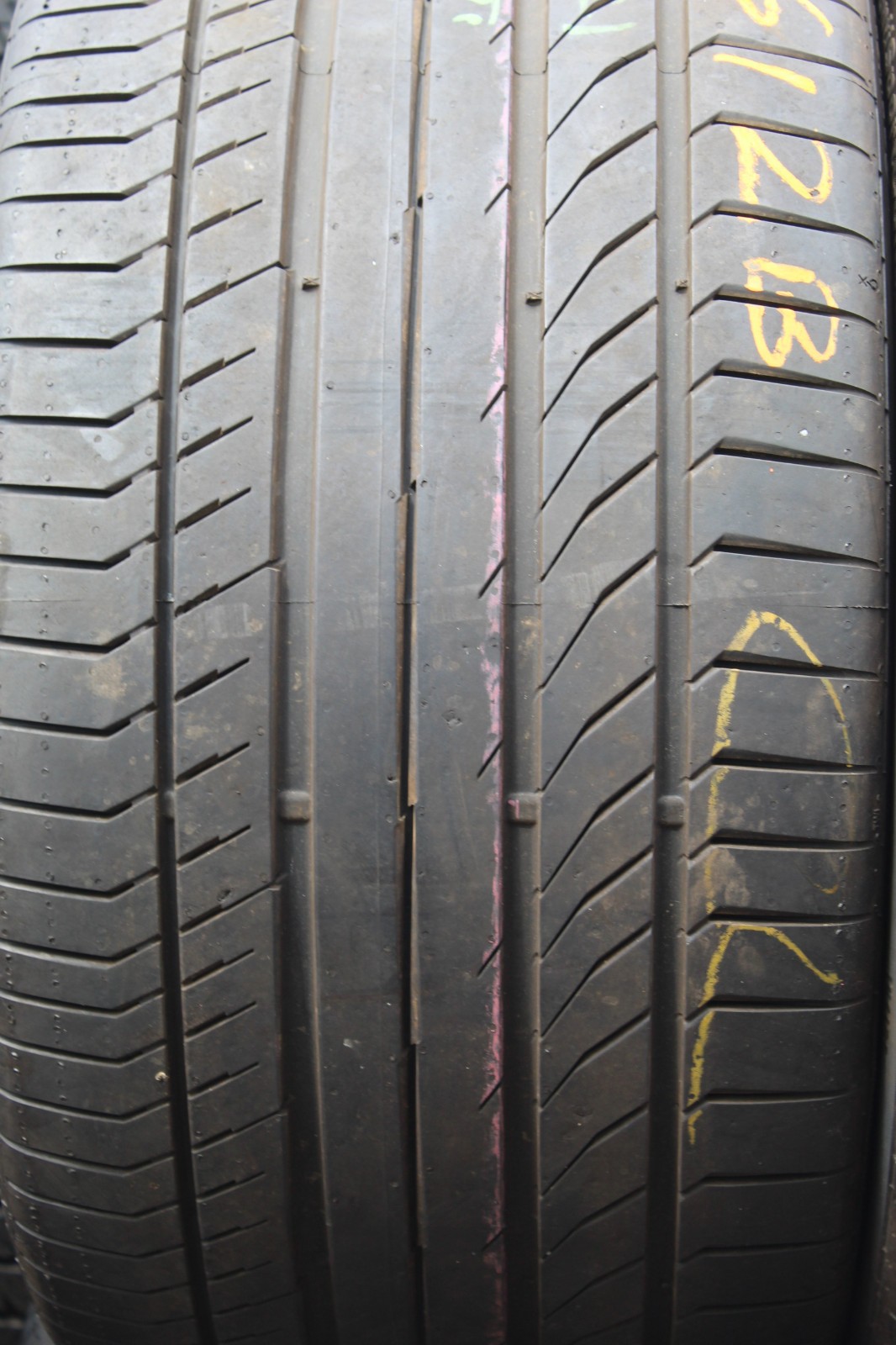 305 30 19 Continental, CSC 5P, XL, RO1, 102Y, x2 A Pair 7.0mm (F1_tyres) L3612