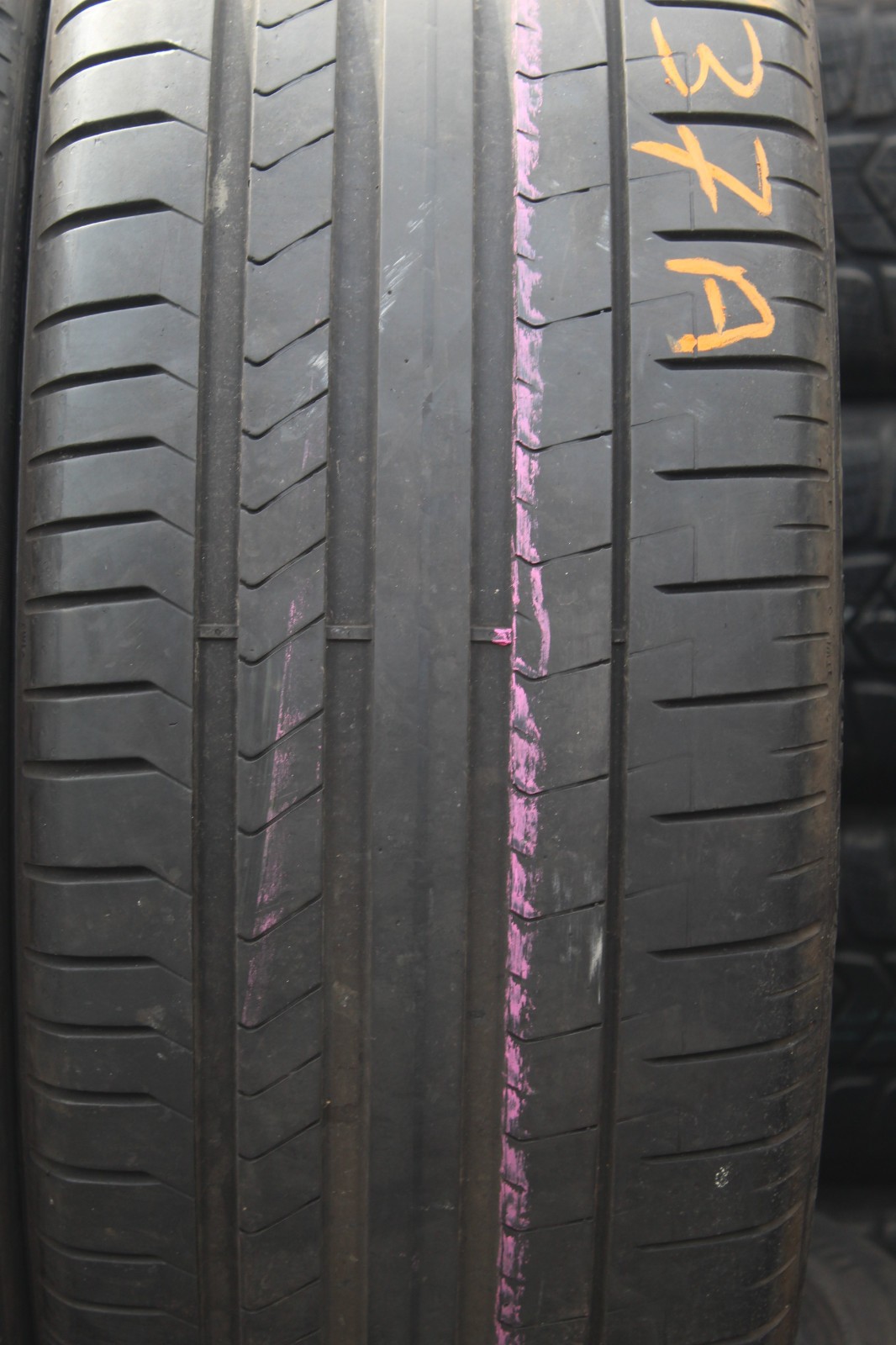 265 35 22 Pirelli, P Zero, VOL, PNCS, 102V, x2 A Pair 6.0mm (F1_tyres) L3637
