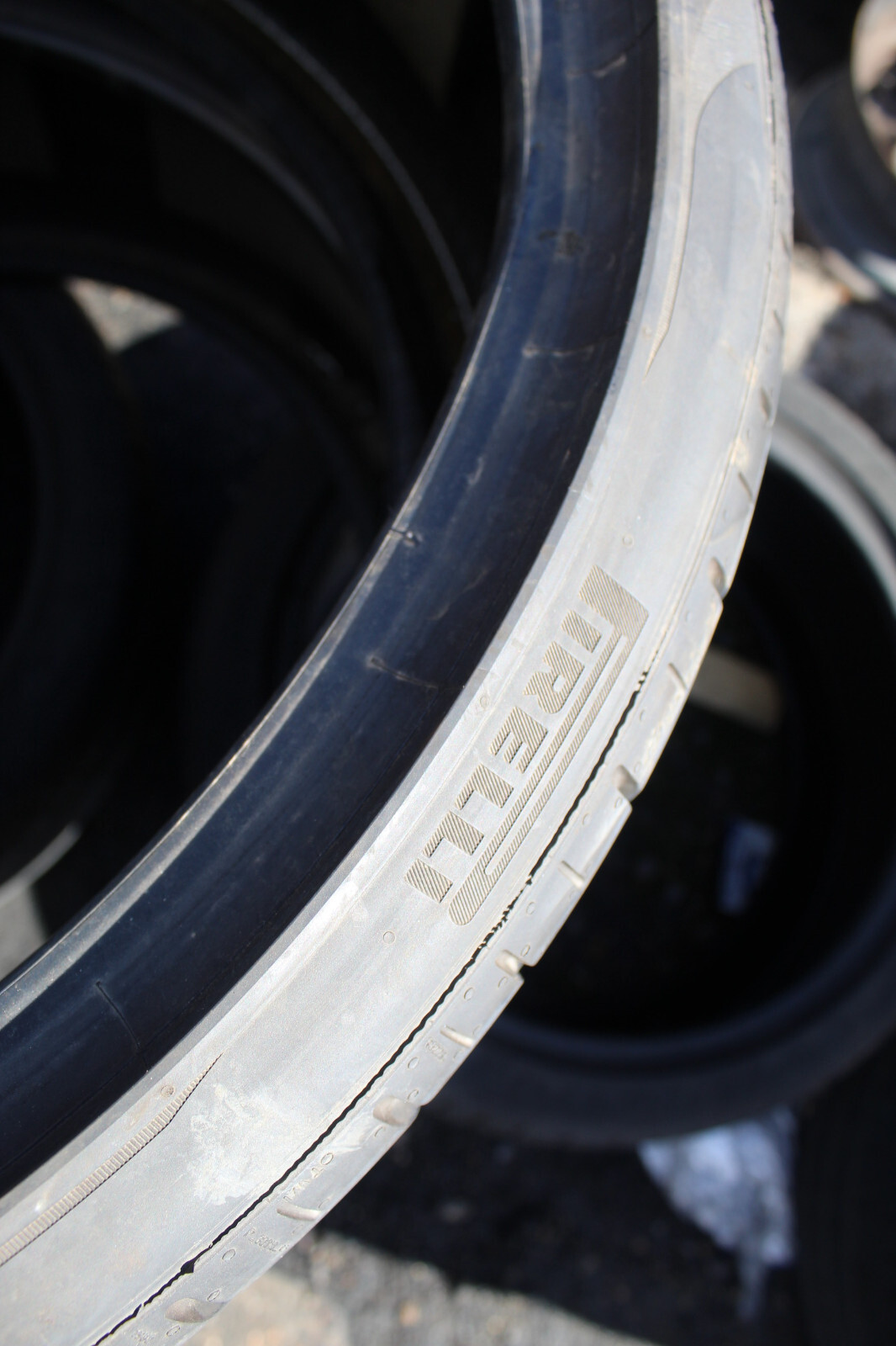 285 30 22 Pirelli, P Zero, AO, 110V, x2 A Pair 6.0mm (F1_tyres) L2929