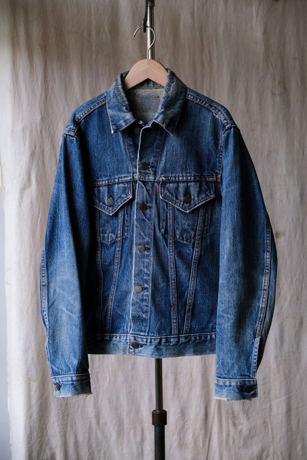 LEVI’S / 70's 70505 BIG E denim jacket s-l400.jpg