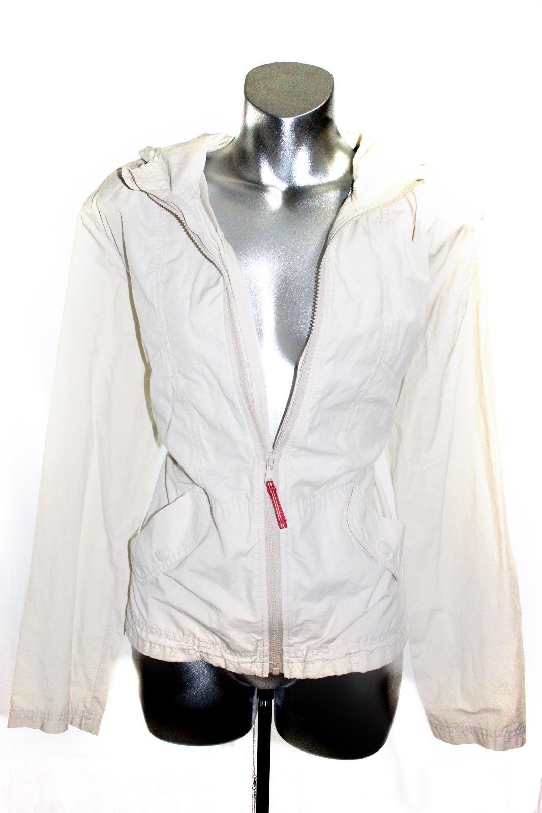 Женские пальто, куртки и жилеты для бас-гитары