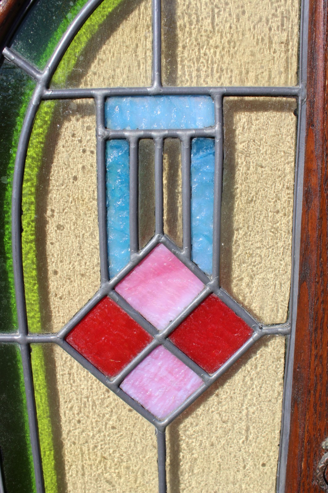 ANTIQUE MISSION OAK  DOOR CABINET WITH LEADED GLASS WINDOW ARTS AND CRAFTS ERA