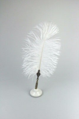 White Quill Feather Ballpoint Pen Set With Ceramic Pen Stand