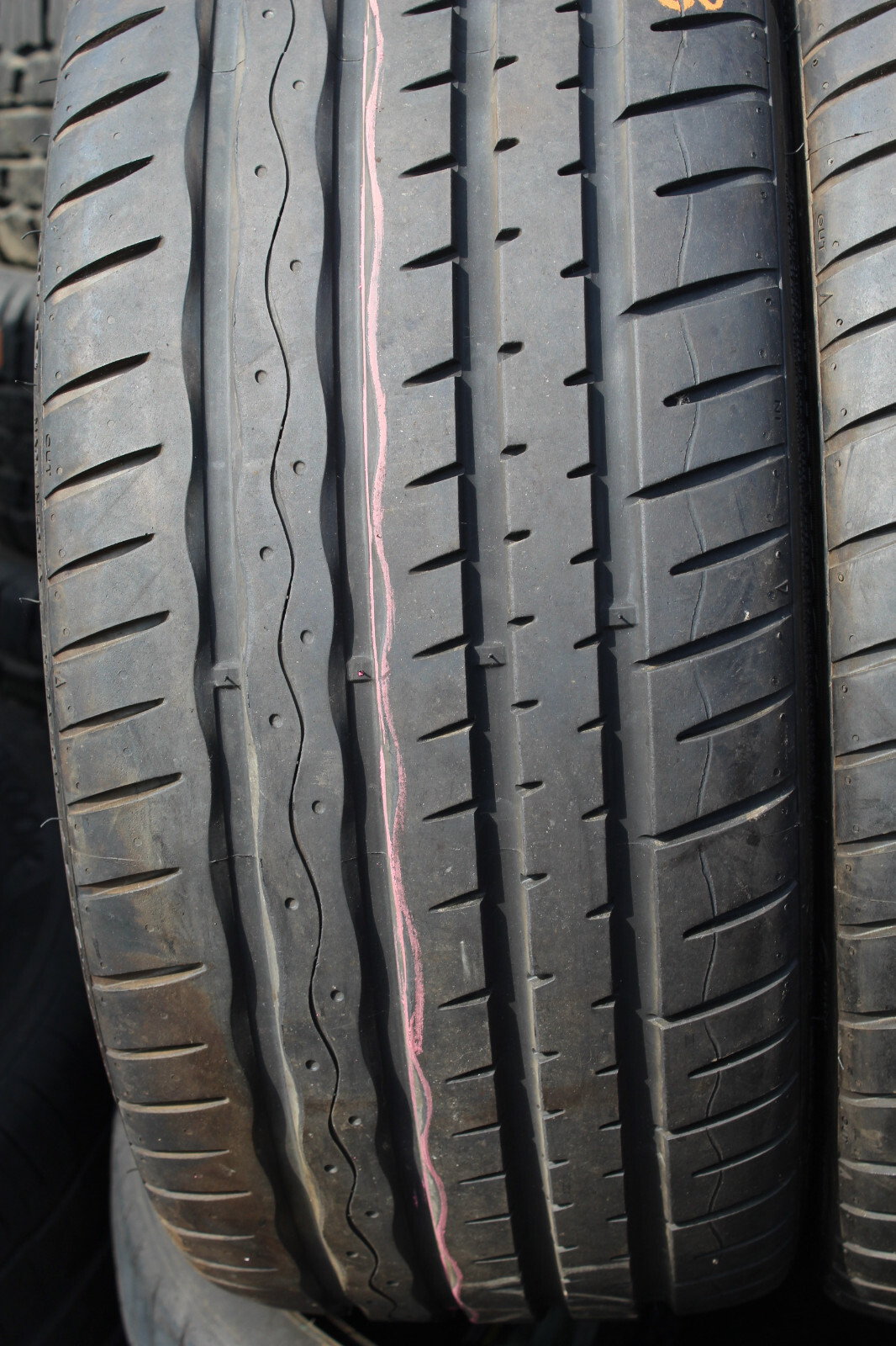 225 30 20 Hankook, Ventus S1 Evo, XL, 85Y, x2 A Pair 6.2mm (F1_tyres) L3462