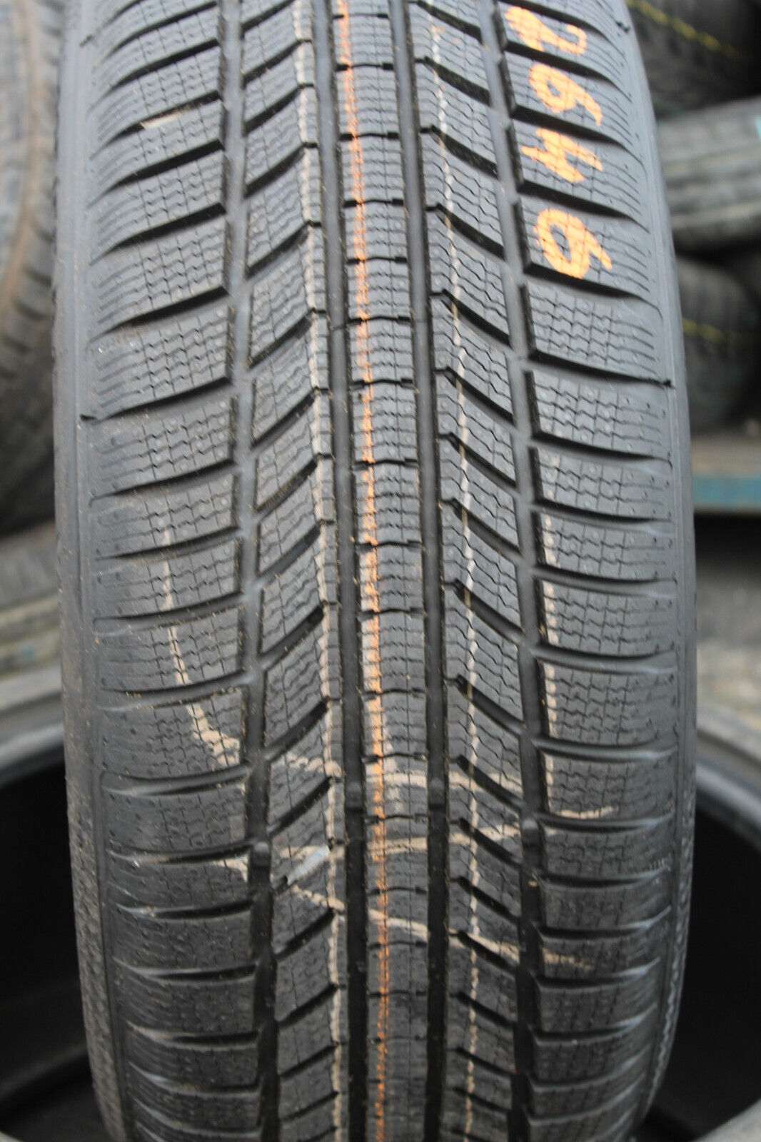 New 235 55 17 Continental, Winter, M+S, 103V, x1 Single Tyre (F1_tyres) L2646