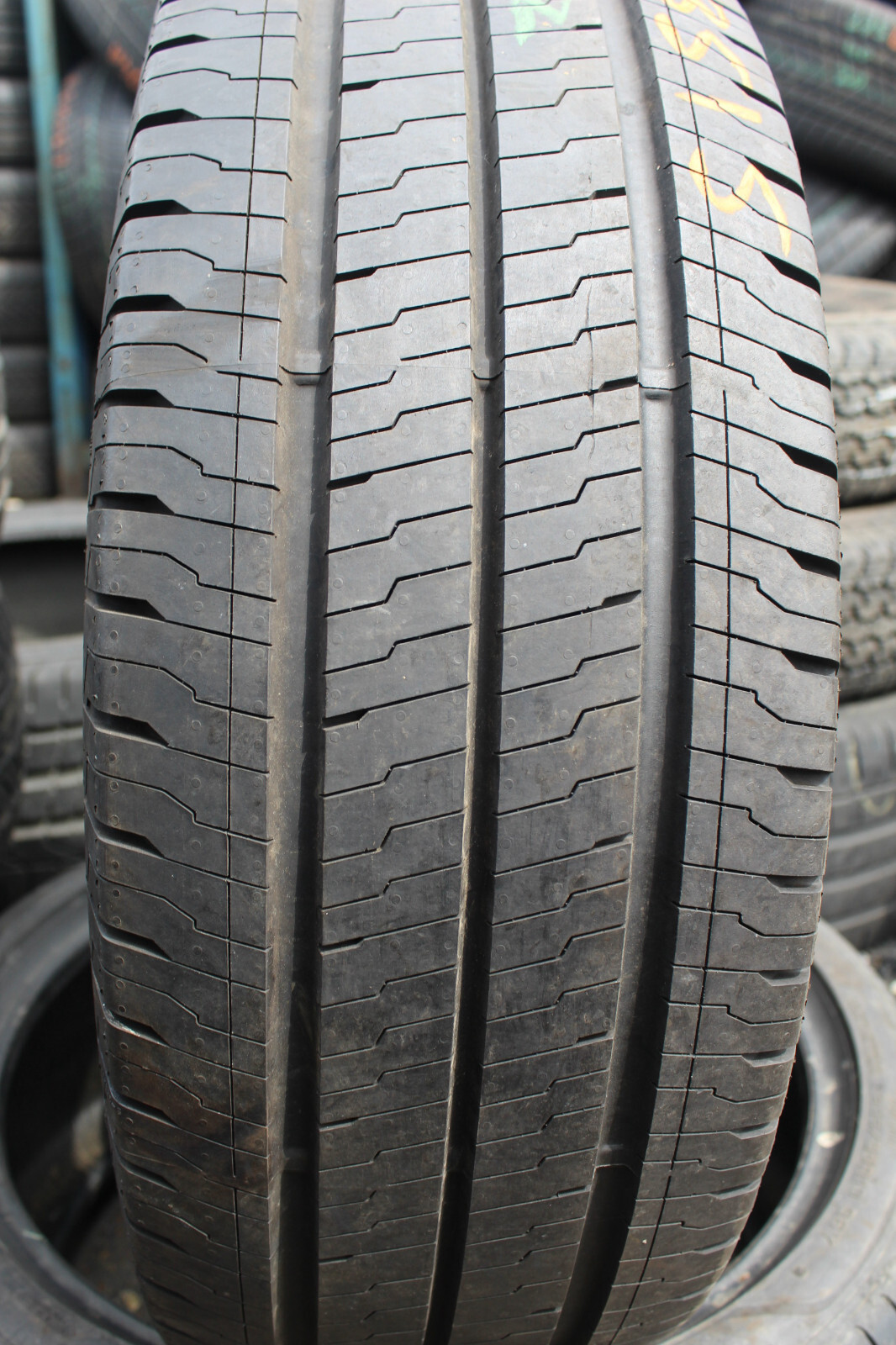235 65 16C Continental, VC Eco, 115/113R, x1 Single Tyre 8.2mm (F1_tyres) L3506