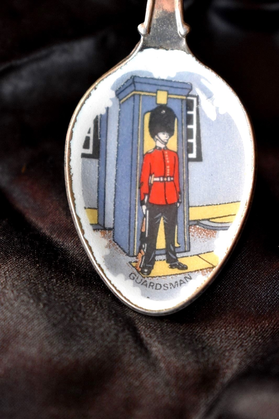 LONDON Collector Spoon silver and enamel Souvenir WAPW marked 4 3/8 in.long