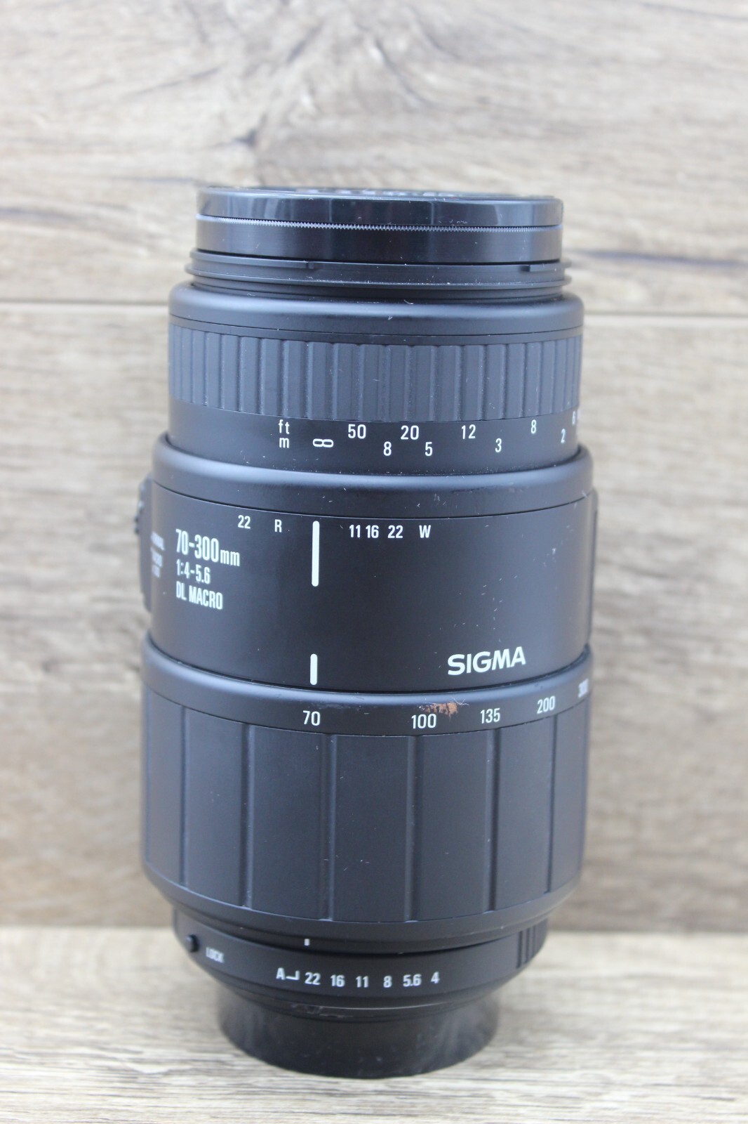 Sigma Japan 70-300mm 1:4-5.6 DL Macro lens for Pentax