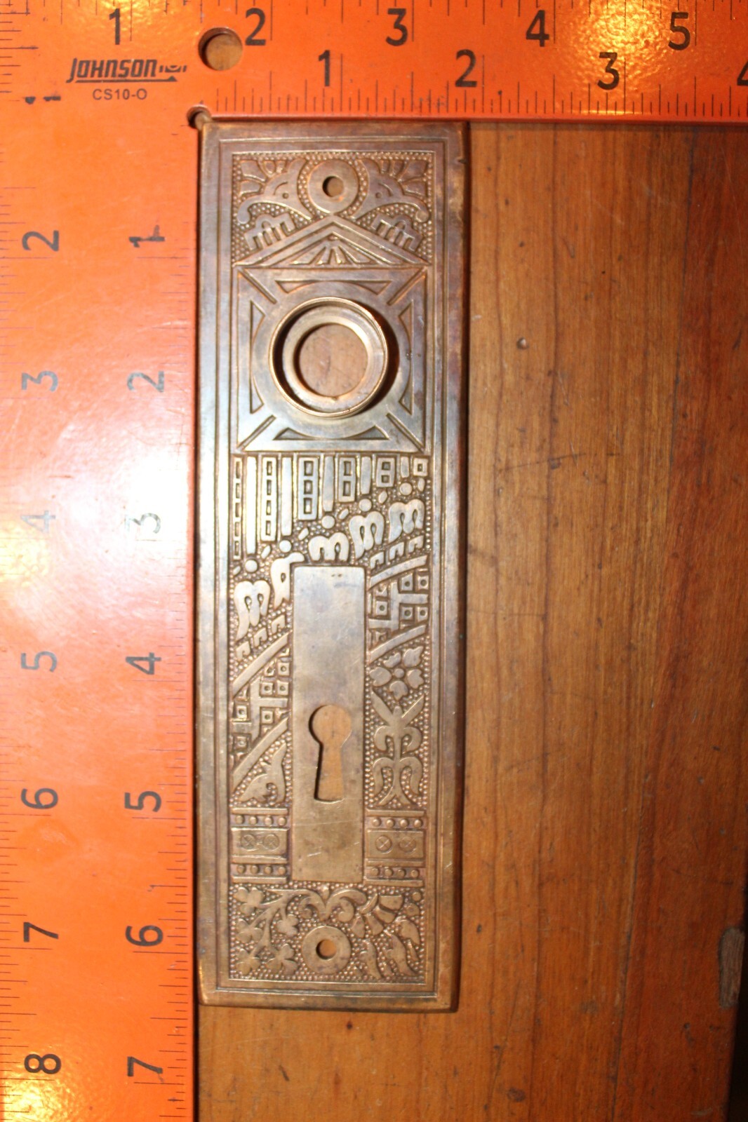 Corbin Ceylon B-11410 Victorian Antique Copper Toned Bronze Escutcheon S-166