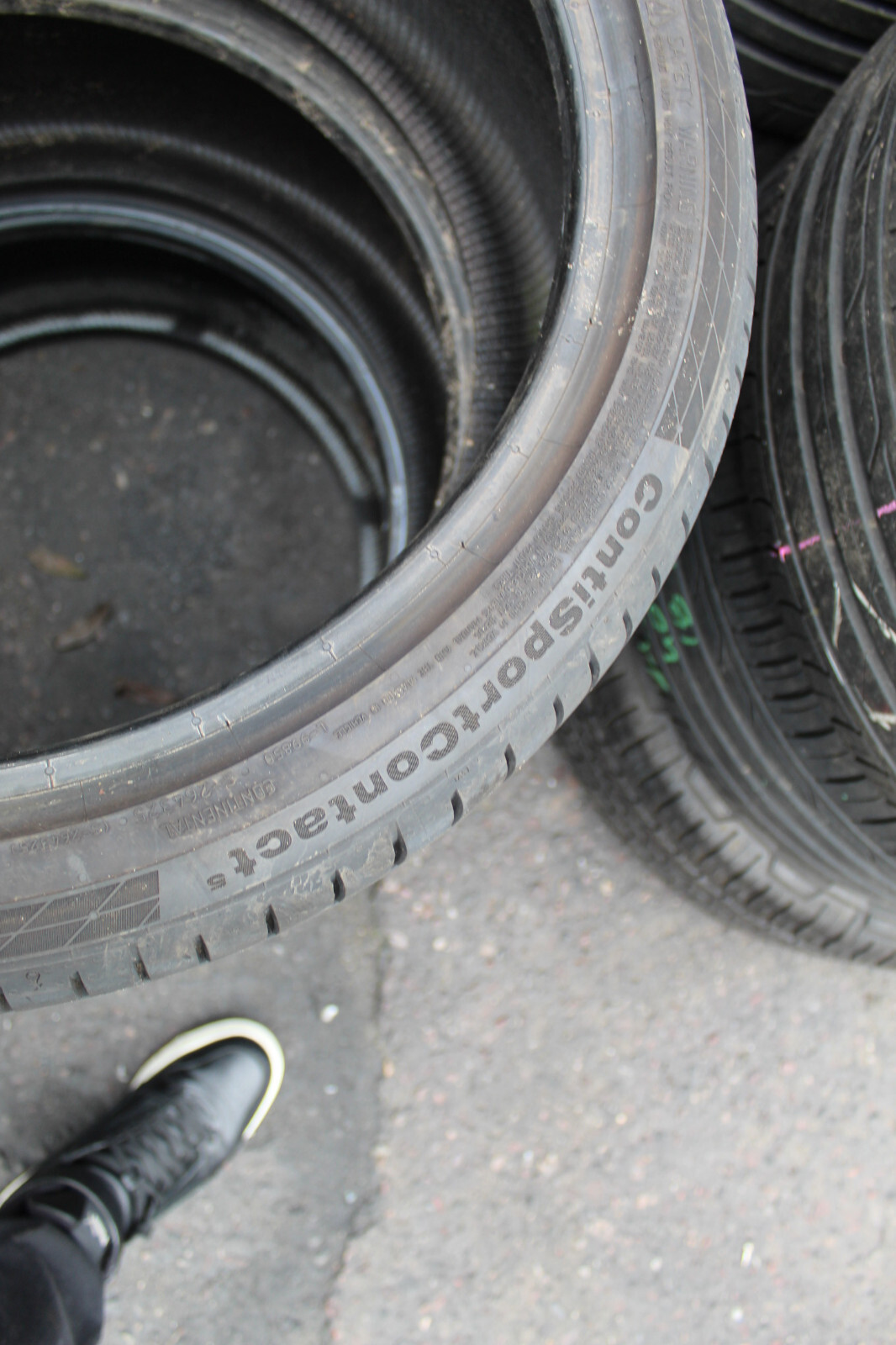 215 40 18 Continental, CSC 5, XL, 89W, x2 A Pair 6.5mm (F1_tyres) L2477