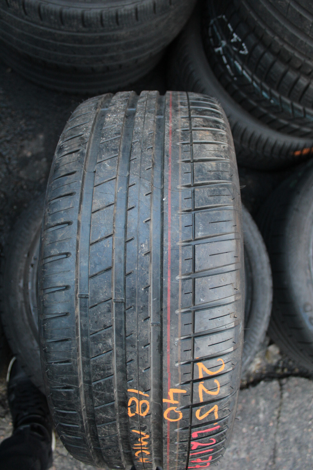 New 225 40 18, Michelin, Pilot Sport 3, S1, 92Y, x1 Single Tyre (F1_tyres) L2177