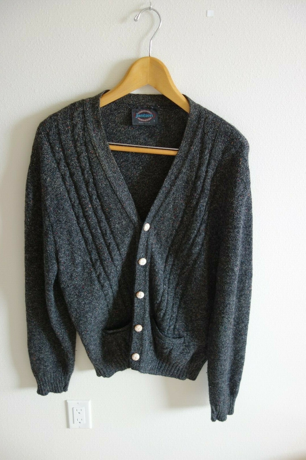 Vintage Jantzen cardigan sweater company USA large 70s 80s Vintage Jantzen cardigan sweater company USA large 70s 80s
