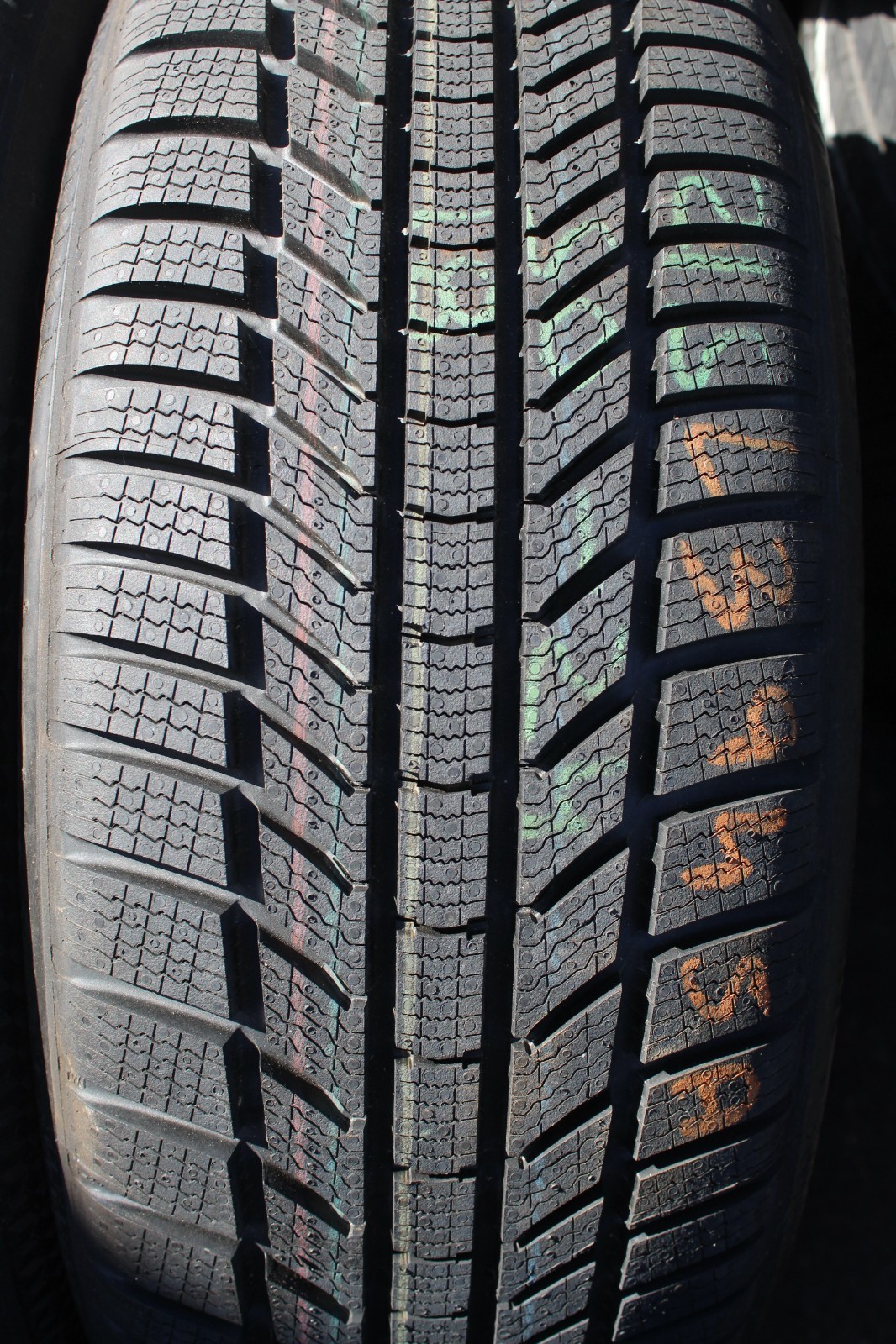 New 215 50 18 Continental, Winter, WC TS870P, M+S, 92V, x1 Tyre (F1_tyres) L3945