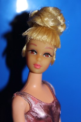 Vintage Barbie Francie - Never Played with +Original Wrist Tag-Grownin Hair