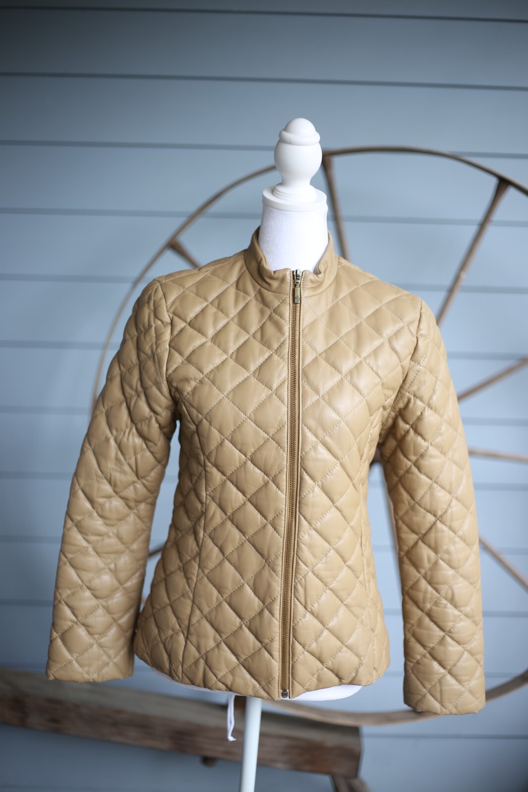 ジャケット MONCLER Women Outer 33816216 1A00059 54A3K 209 Beige Moncler: Beige Lans Down Jacket | SSENSE