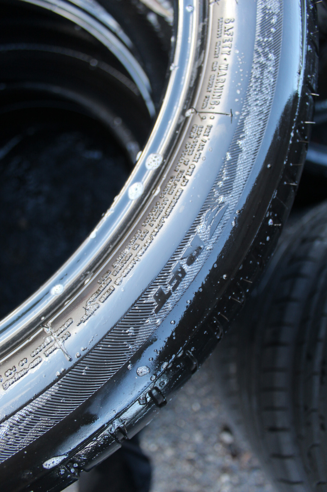 275 40 20 Bridgestone, RunFlat, XL, 106W, x2 A Pair 5.5mm (F1_tyres) L2995
