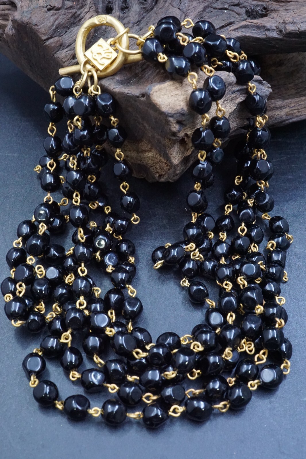 ネックレス・ペンダント KARL LAGERFELD K/CONSTELLATION PEARL NECKLACE Signed Karl Lagerfeld Gold Tone Pearl 38 inch Necklace