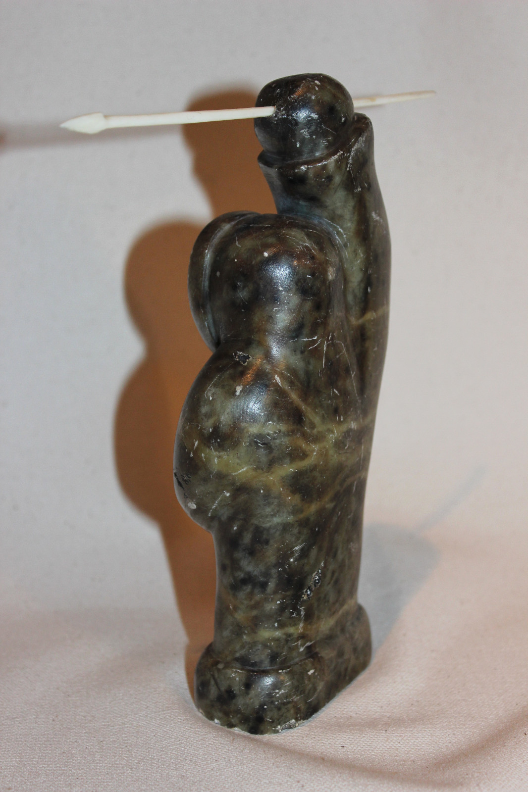 NORTHWEST ESKIMO INUIT ART CARVING HUNTER SCULPTURE CANADA SIGNED G. Miick 93