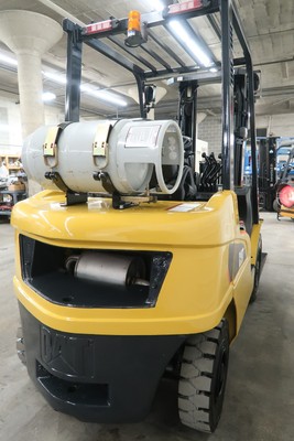 2012' CAT 2P5000, 5,000# LP Gas Forklift, Pneumatic Tire, Three stage, 4 Way S/S