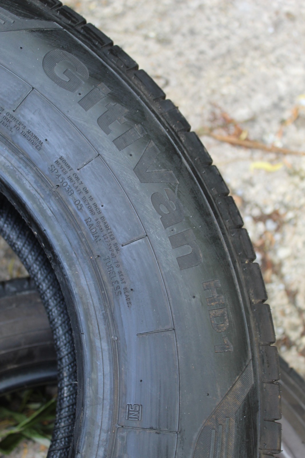 New 205 75 16C Giti, Gitivan HD1, 113/111R, x1 Tyre (F1_tyres) X13