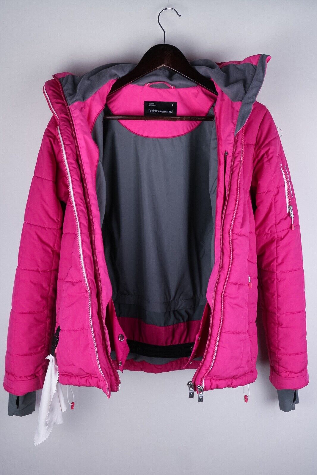 Peak Performance W OSAKA J Women Skiing Jacket Pink Windproof size S UK8 Peak Performance W OSAKA J Women Skiing Jacket Pink Windproof size S UK8