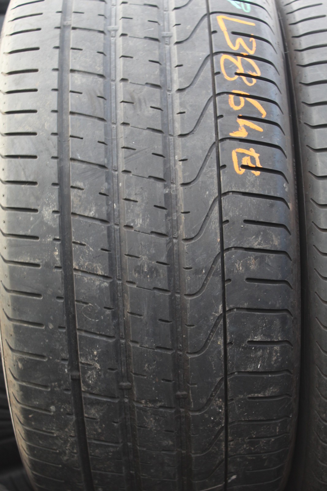 295 35 21 Pirelli, P Zero TM, 107Y, x2 A Pair 6.0mm (F1_tyres) L3864