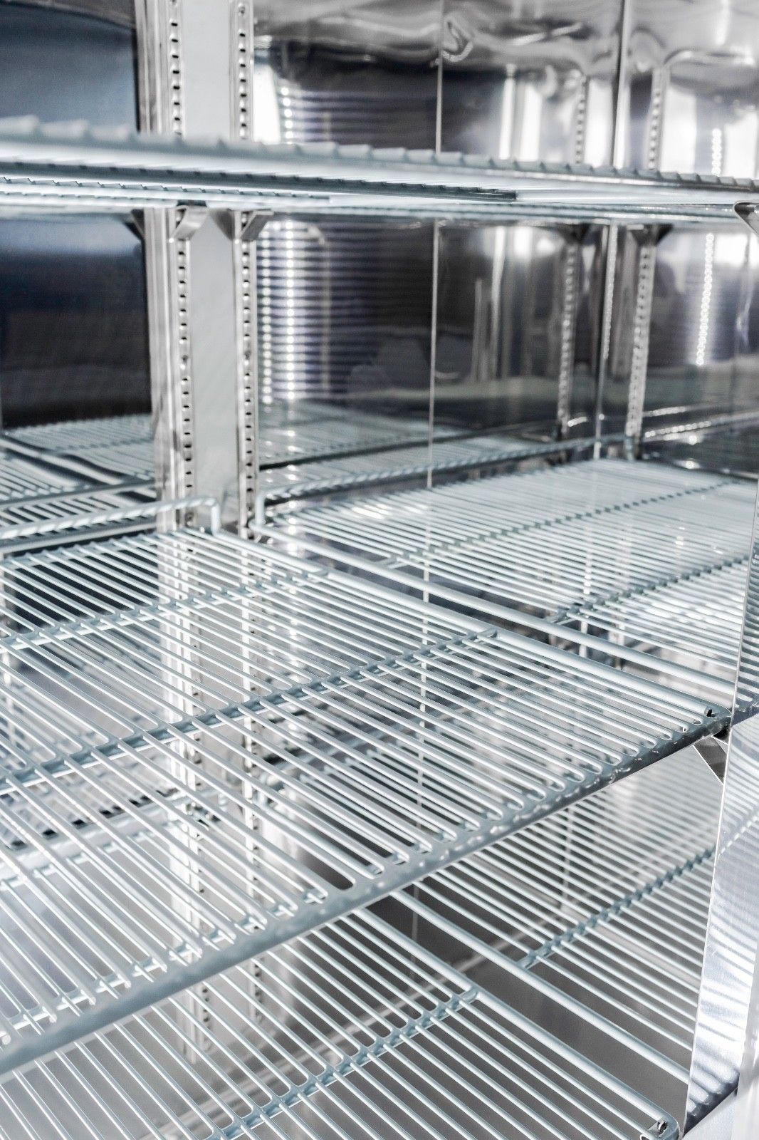 SABA S-72F Commercial Upright Freezer, Stainless Steel Freezer Storage (3 Solid