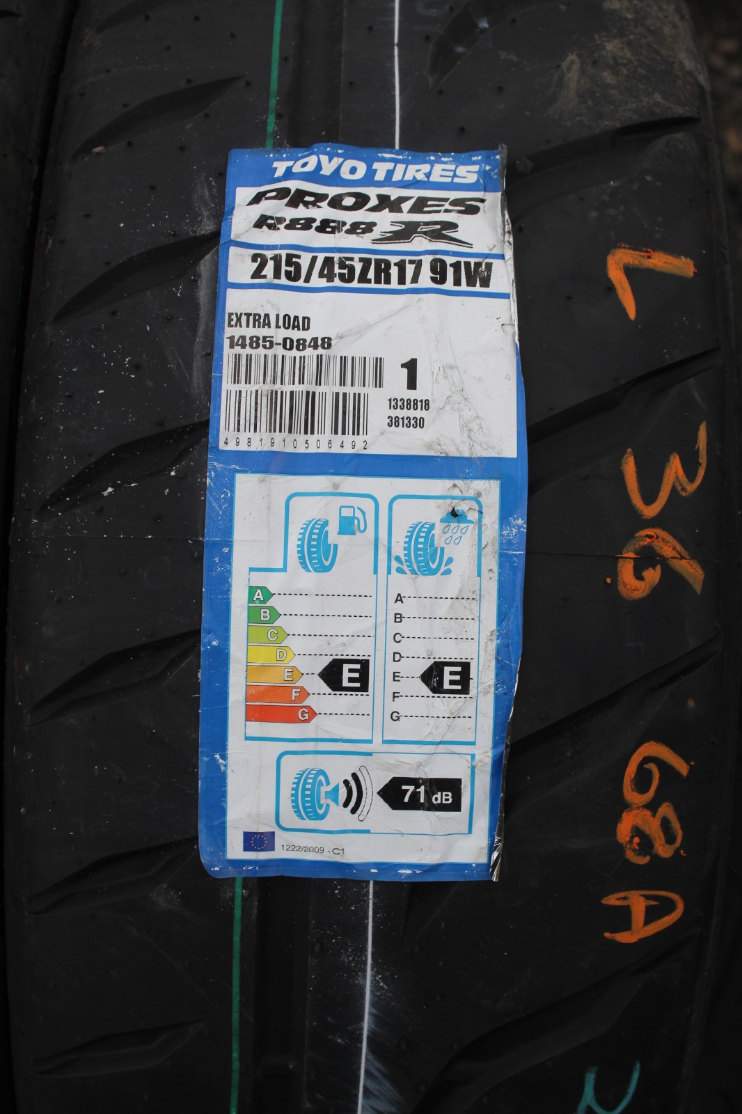 New 215 45 17 Toyo, Proxes R888, XL, 91W x1 Tyre (F1_tyres) L3668