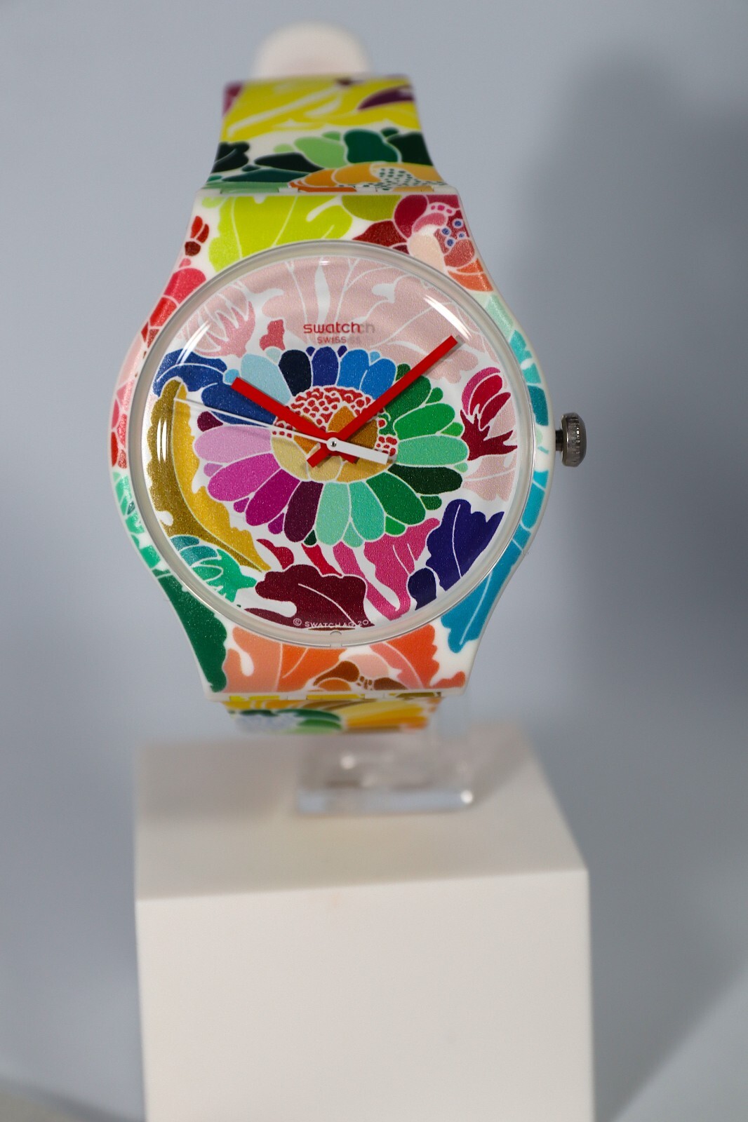 Swatch フラワーデザイン クォーツ時計 Amazon | Swatch カジュアルウォッチ 透明クォーツ ネオンゼリー