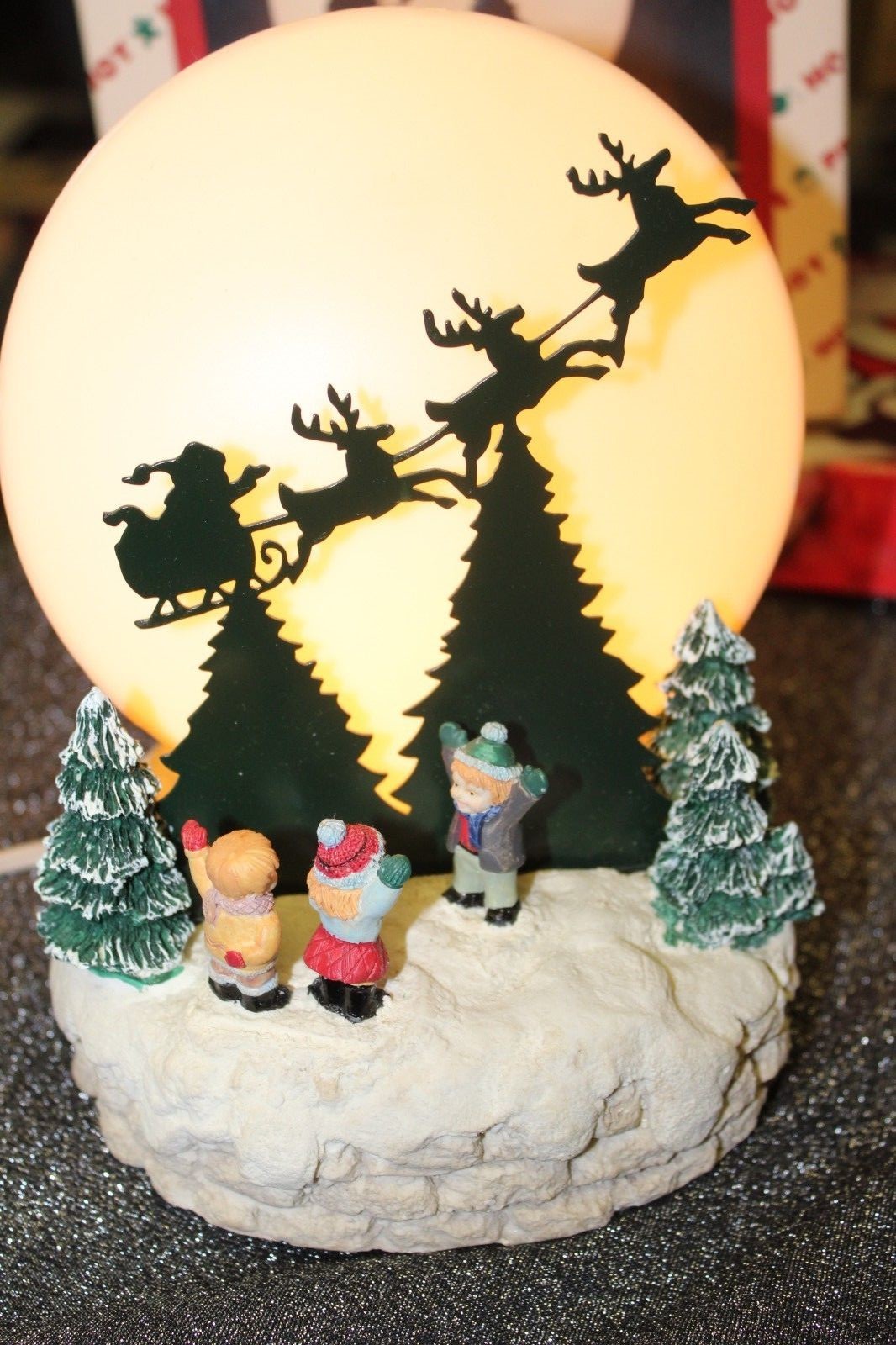 Christmas around the world santa's sleigh shadow caster night light