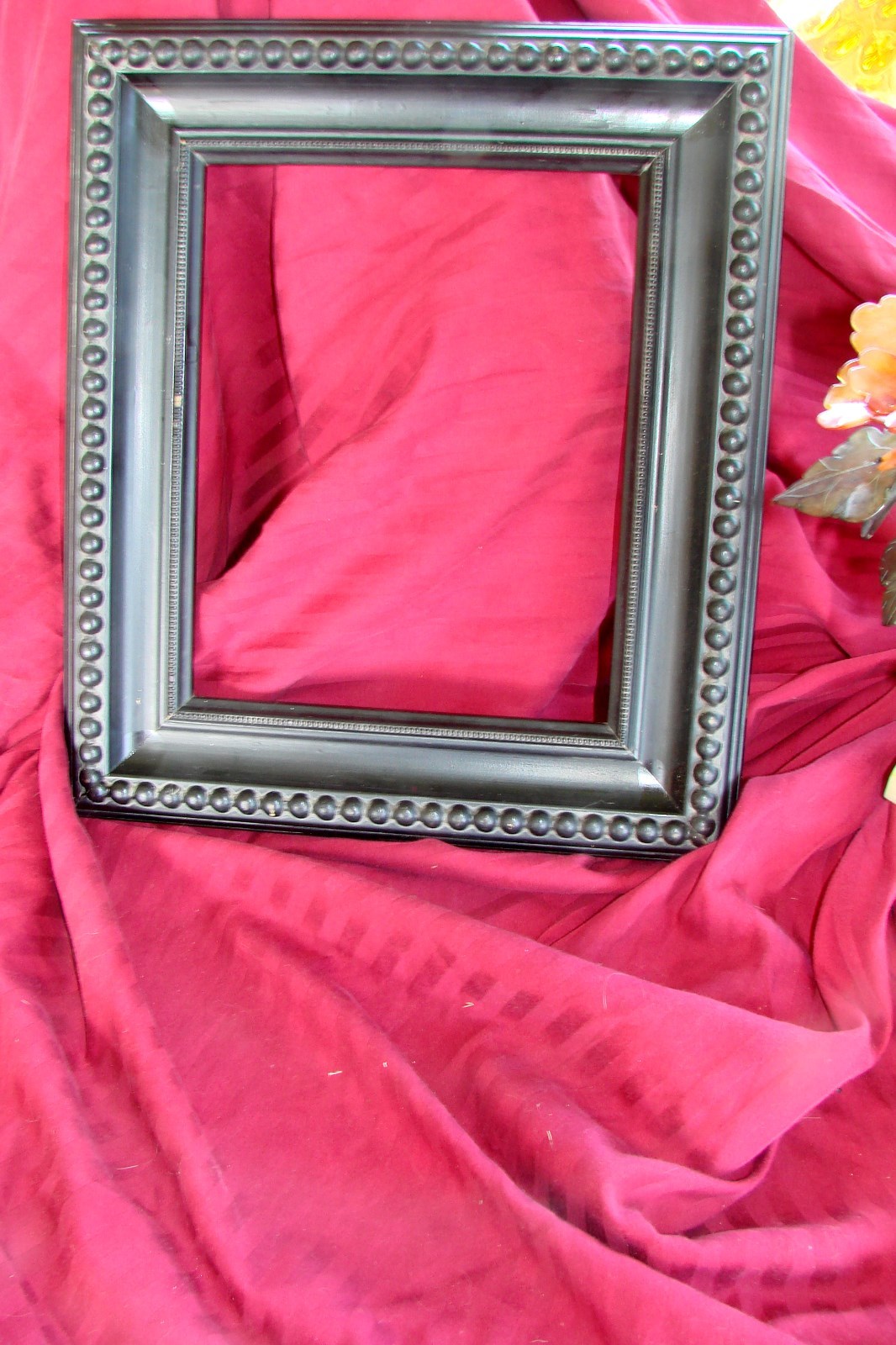 ANTIQUE BLACK-HAND CARVED WOOD FRAME 14.5X12.5 FOR 8X10 PICTURE-UNIQUE-BEAUTIFUL