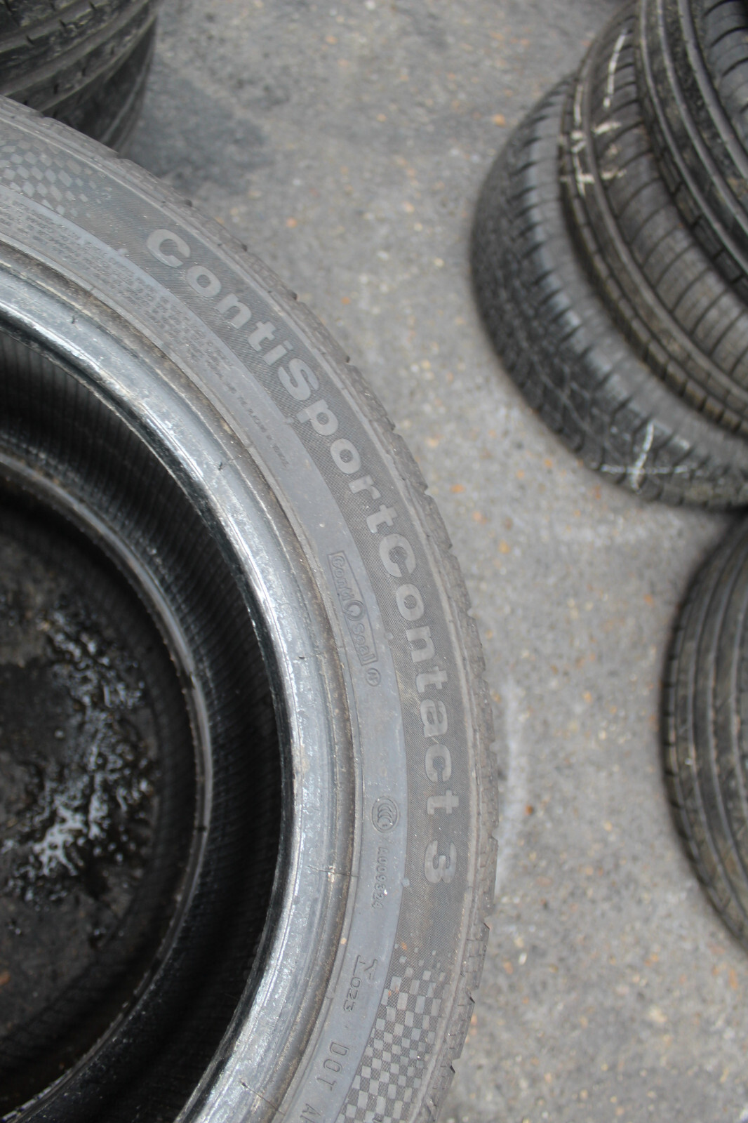 235 45 17 Continental, CSC 3, 94W, x1 Single, 7.5mm (f1_tyres) FOD L2480
