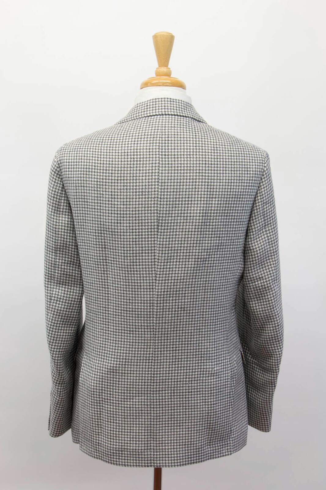 Pre-owned Brunello Cucinelli $3295  Men's Houndstooth Sport Coat With Logo Buttons A248 In Ivory + Charcoal Gray Print