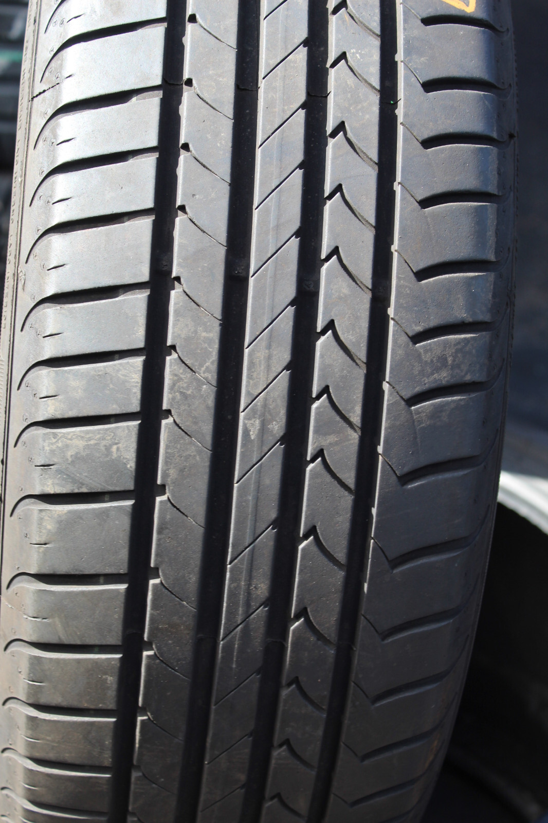 205 60 16 Goodyear, Efficient Grip, XL 96H, x1 Single, 6.5mm (f1_tyres) FO L2909