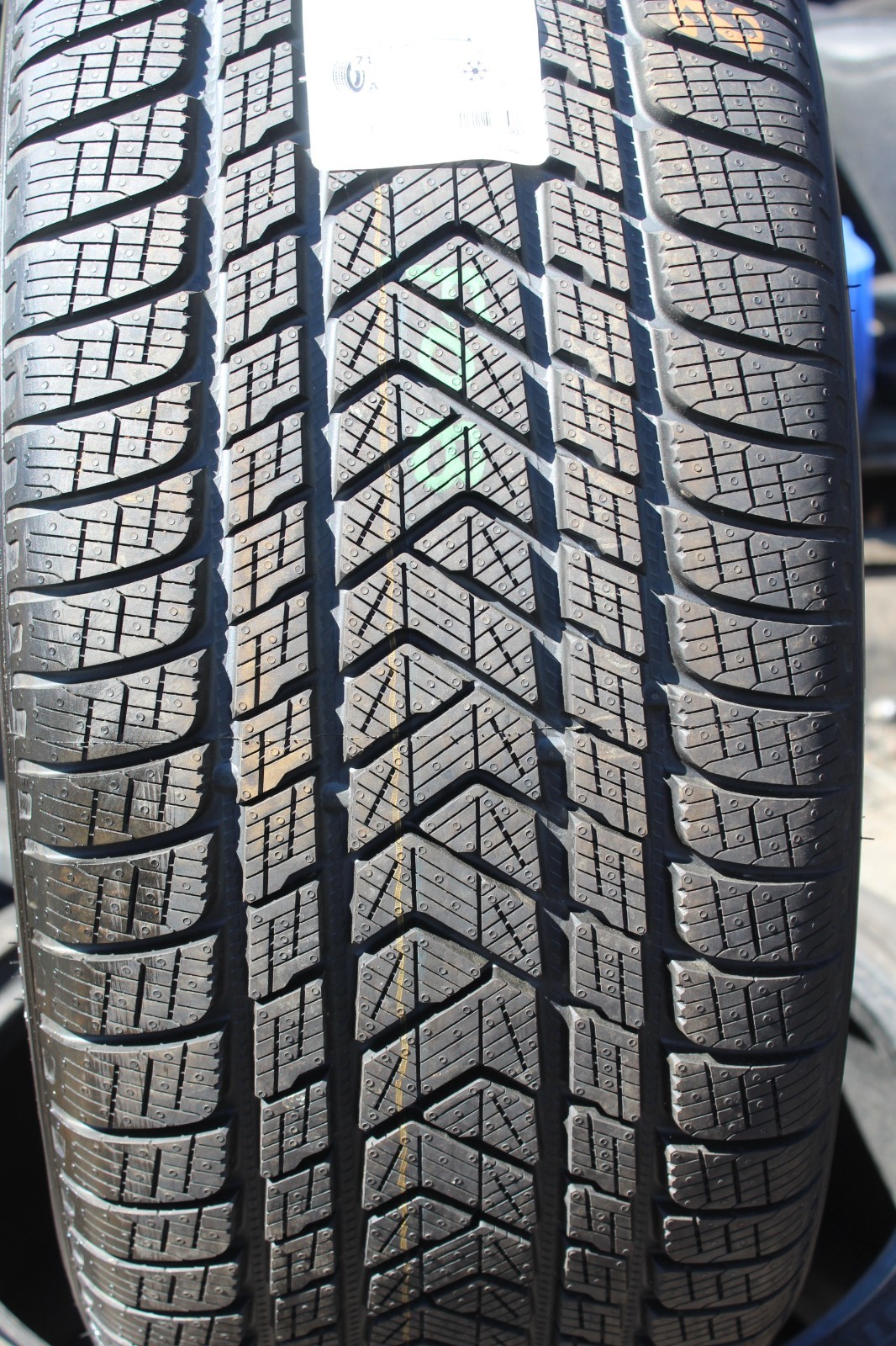 New 285 45 22 Pirelli, Winter, XL, M+S, 114V, x1 Single Tyre (F1_tyres) FOB X02