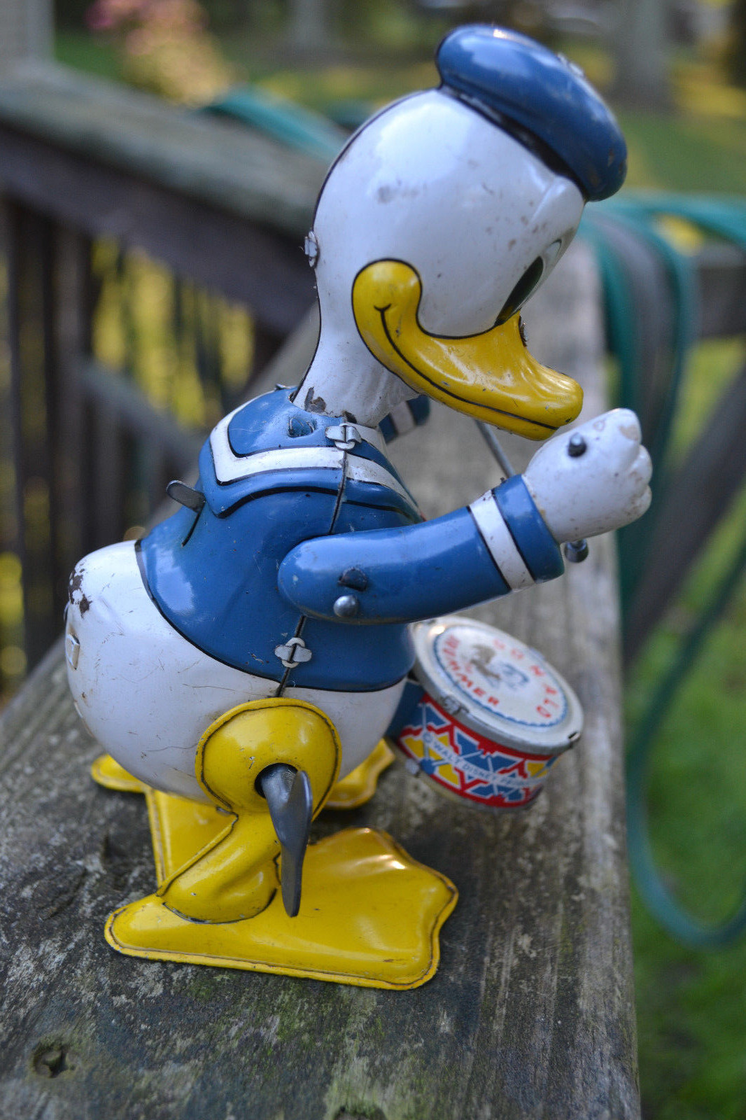 Line Mar Toys DONALD DUCK Drummer Tin Toy Vtg