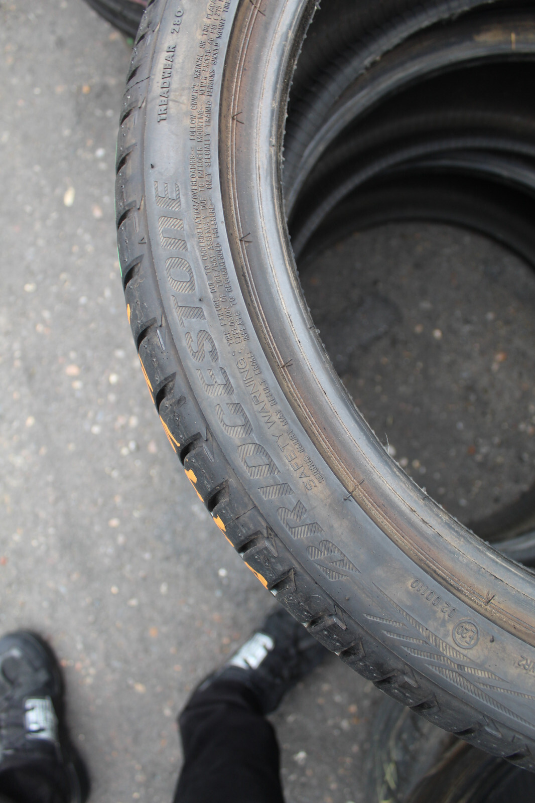 235 40 19 Bridgestone, Potenza S001, XL R01 96Y x2 A Pair 6.2mm (F1_tyres) L3544