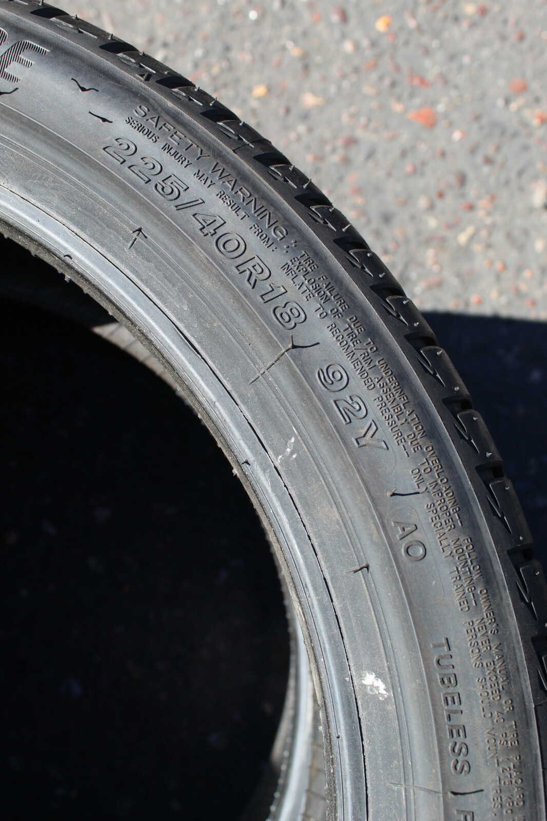 New 225 40 18 Bridgestone, XL, AO, 92Y, x1 Single Tyre (F1_tyres) L3381