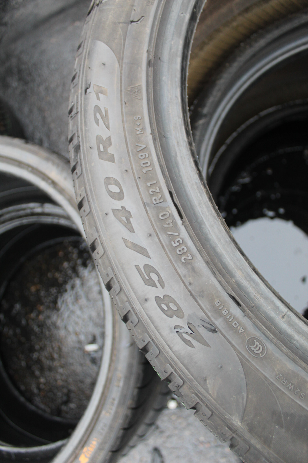 285 40 21 Pirelli, Winter, M+S, XL, 101V, x2 A Pair 5.5mm (F1_tyres) L3209