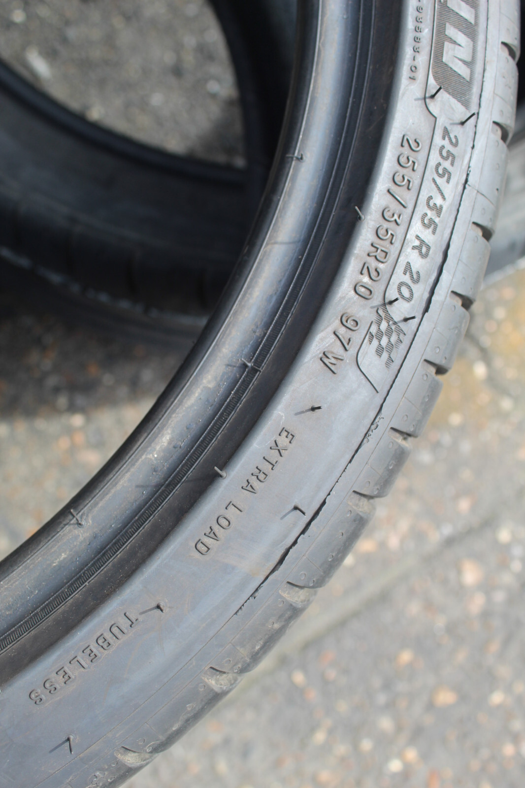 255 35 20 Michelin, VOL, XL, 97W, x1 Single, 6.5mm (f1_tyres) FO L2259