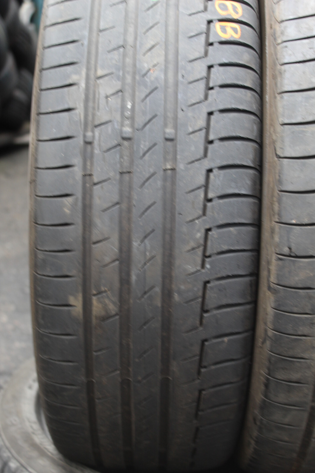 235 60 18 Continental, PC 6, 103V, x2 A Pair, 5.5mm (f1_tyres) FO L2868