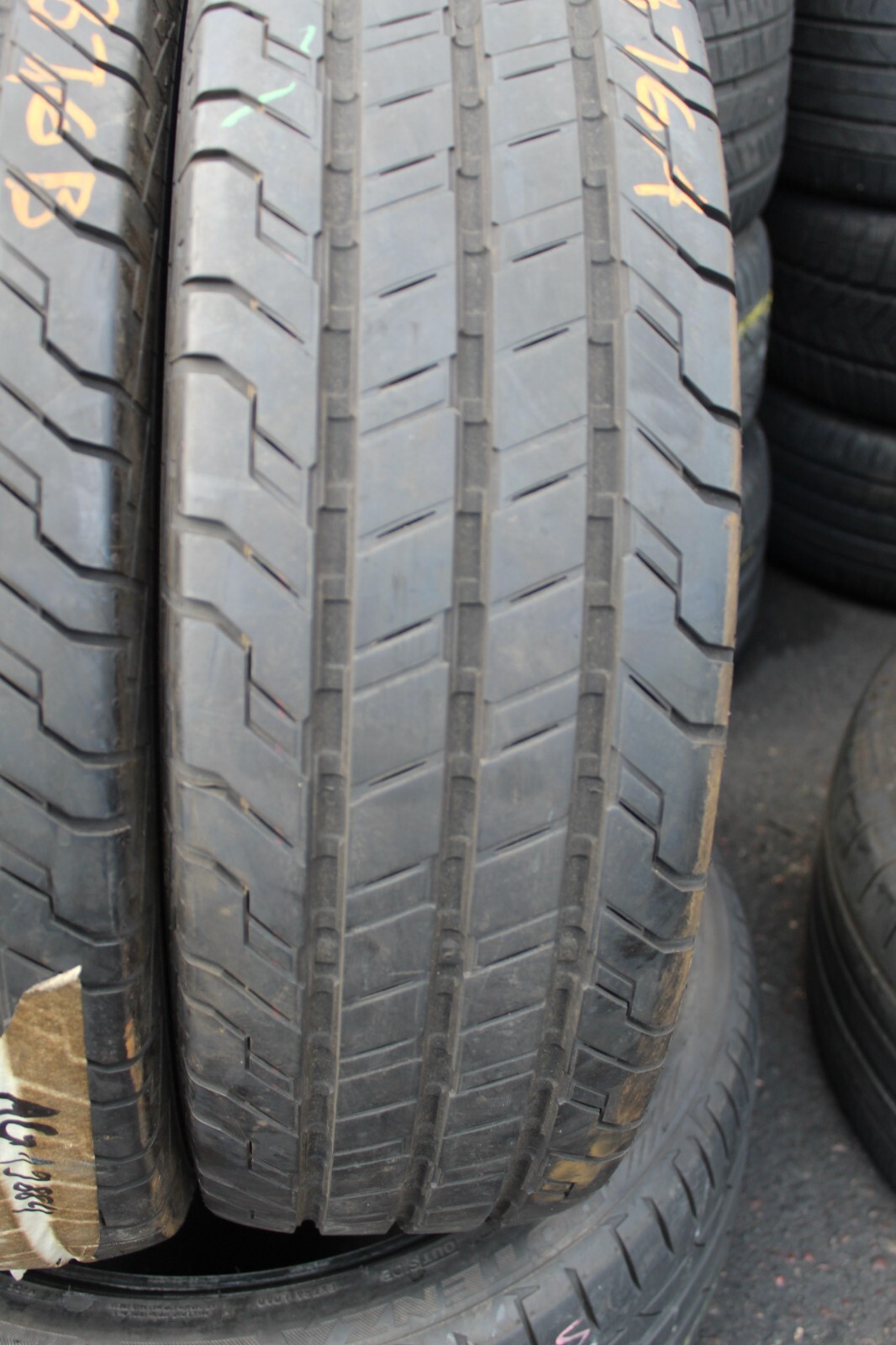 205 70 17C Continental, CVC100, 115/113R,x2 A Pair, 8.0mm (F1_tyres) L876