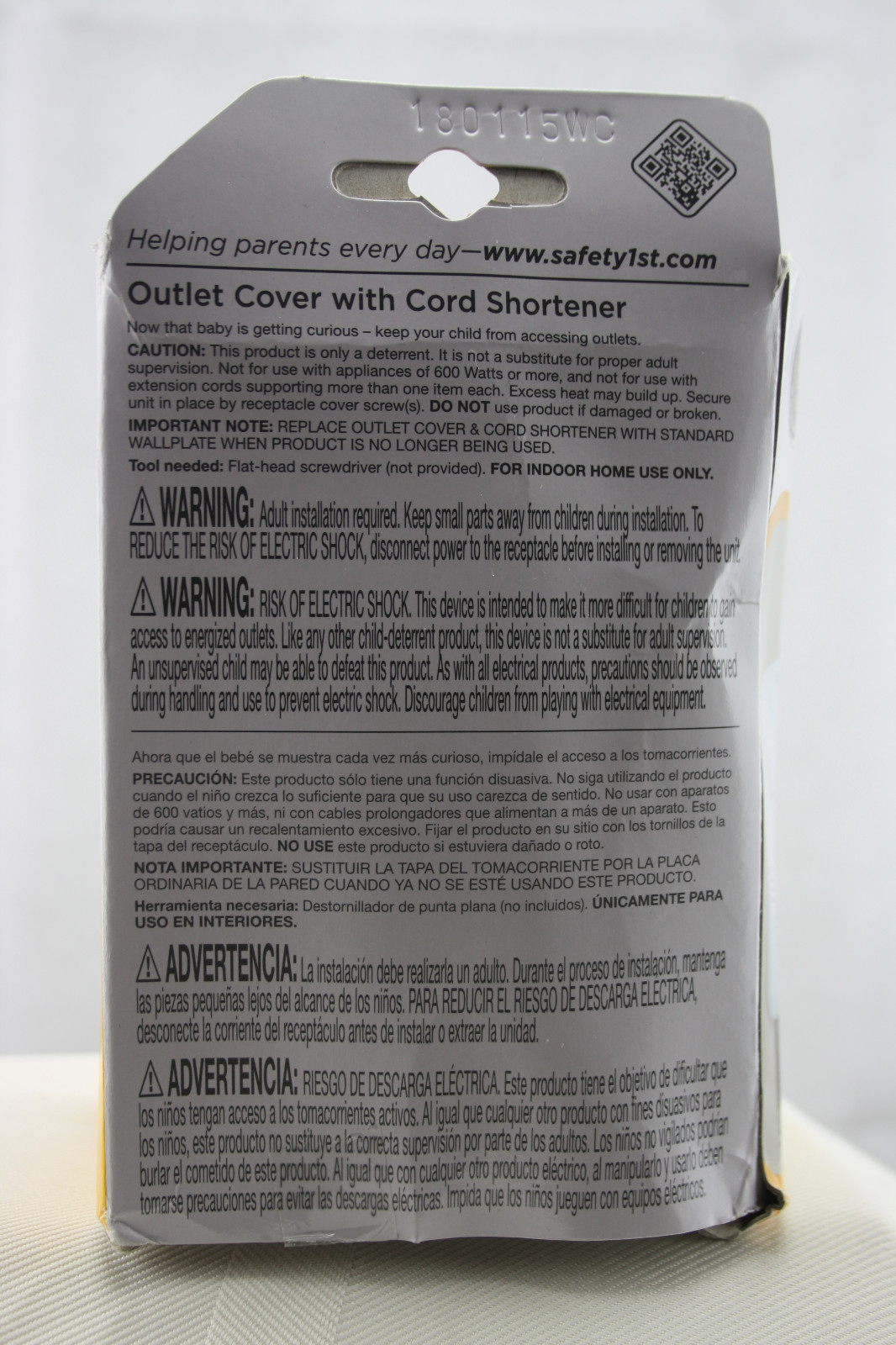 Safety 1st Outlet Cover With Cord Shortener ~ Protect Baby ~ STORE UP TO 4 FEET